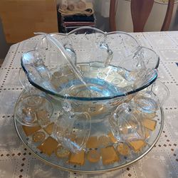  BEAUTIFUL  LOOKING PUNCH  BOWL  8 CUPS   A GORGEOUS. GLASS TRAY  DOUBLE  SIDED  GOLD AND BLUE 