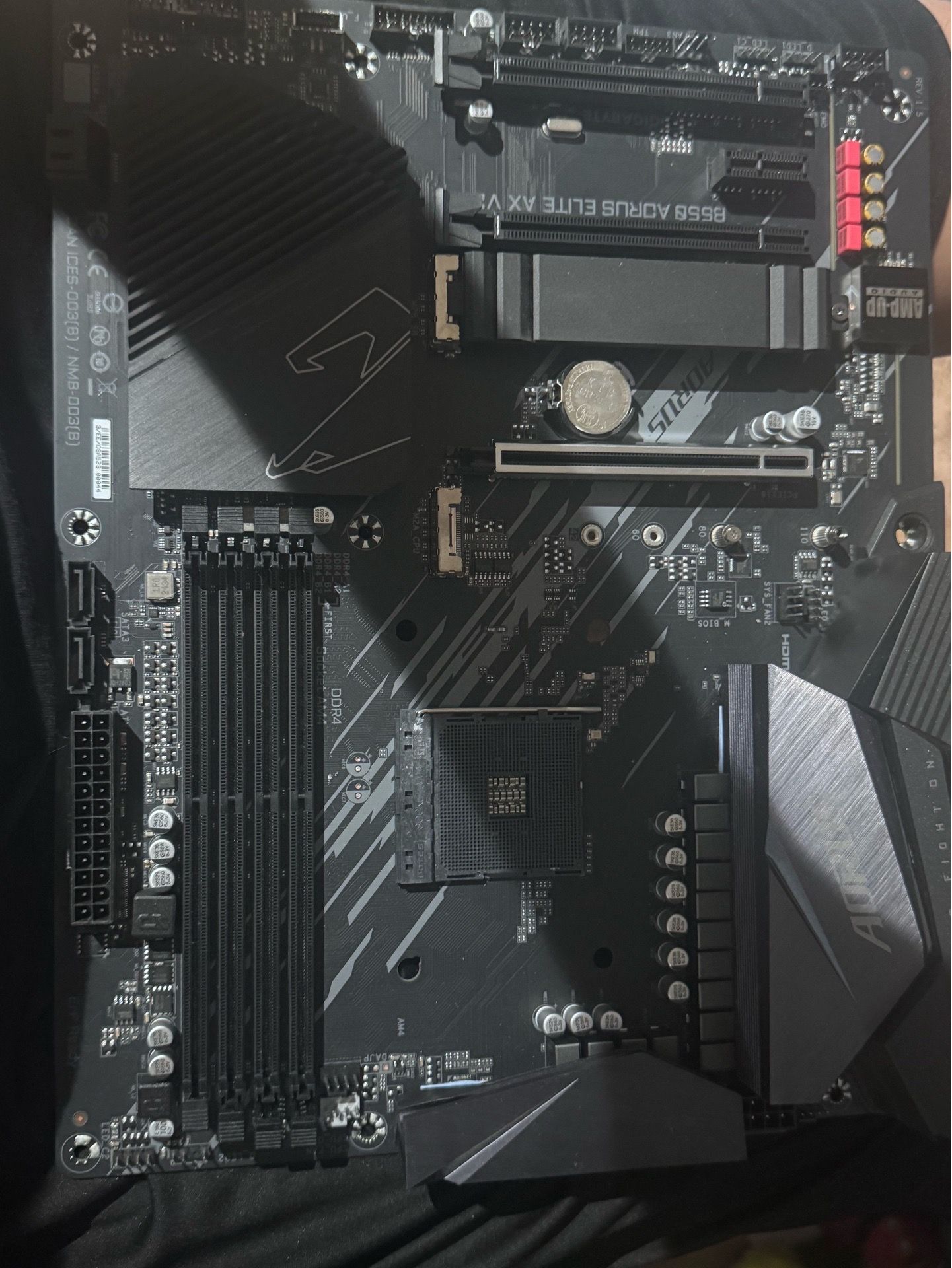 GIGABYTE B550 AORUS Elite AX V2 AMD AM4 ATX Motherboard
