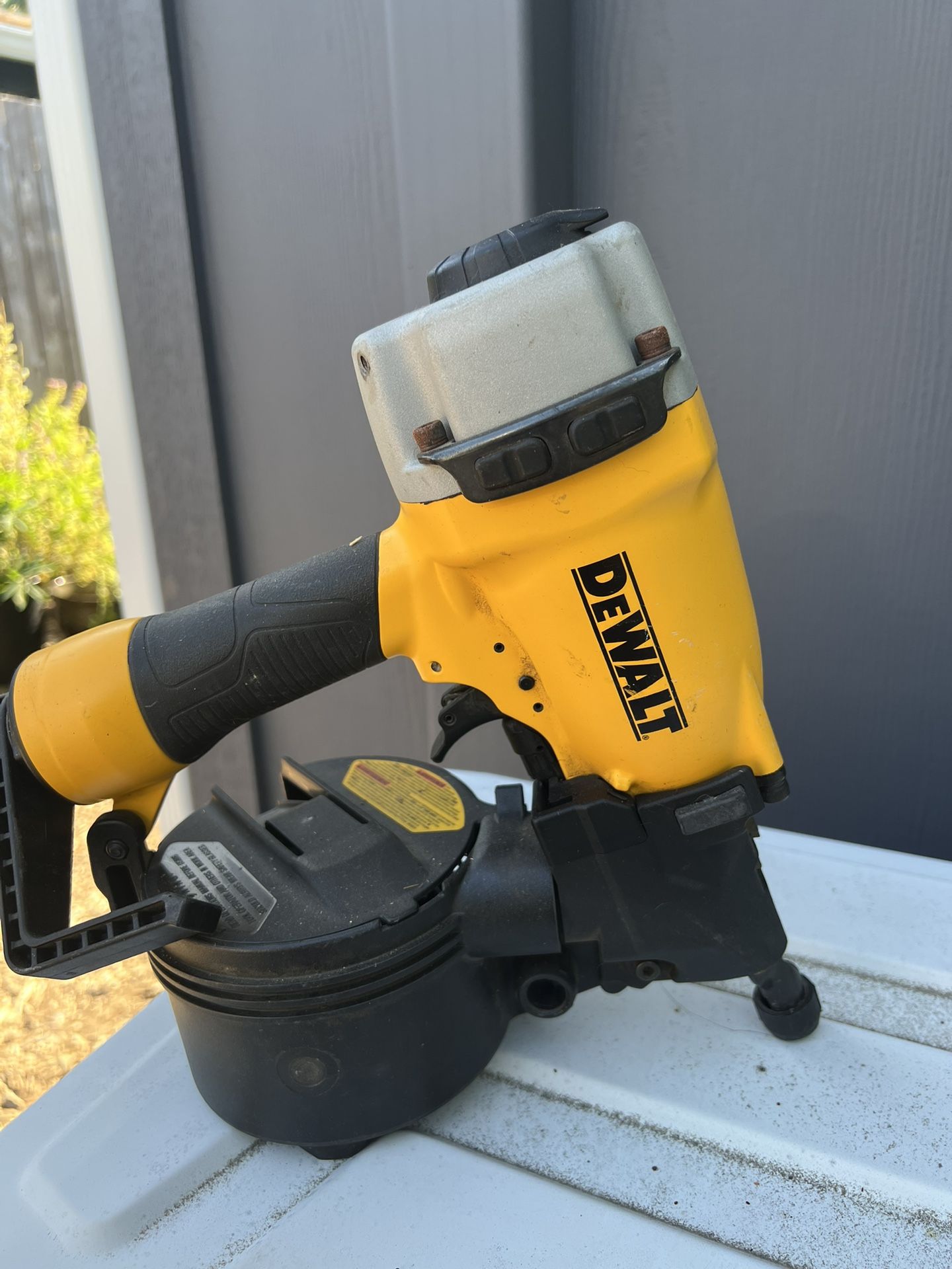 Dewalt Nail Gun