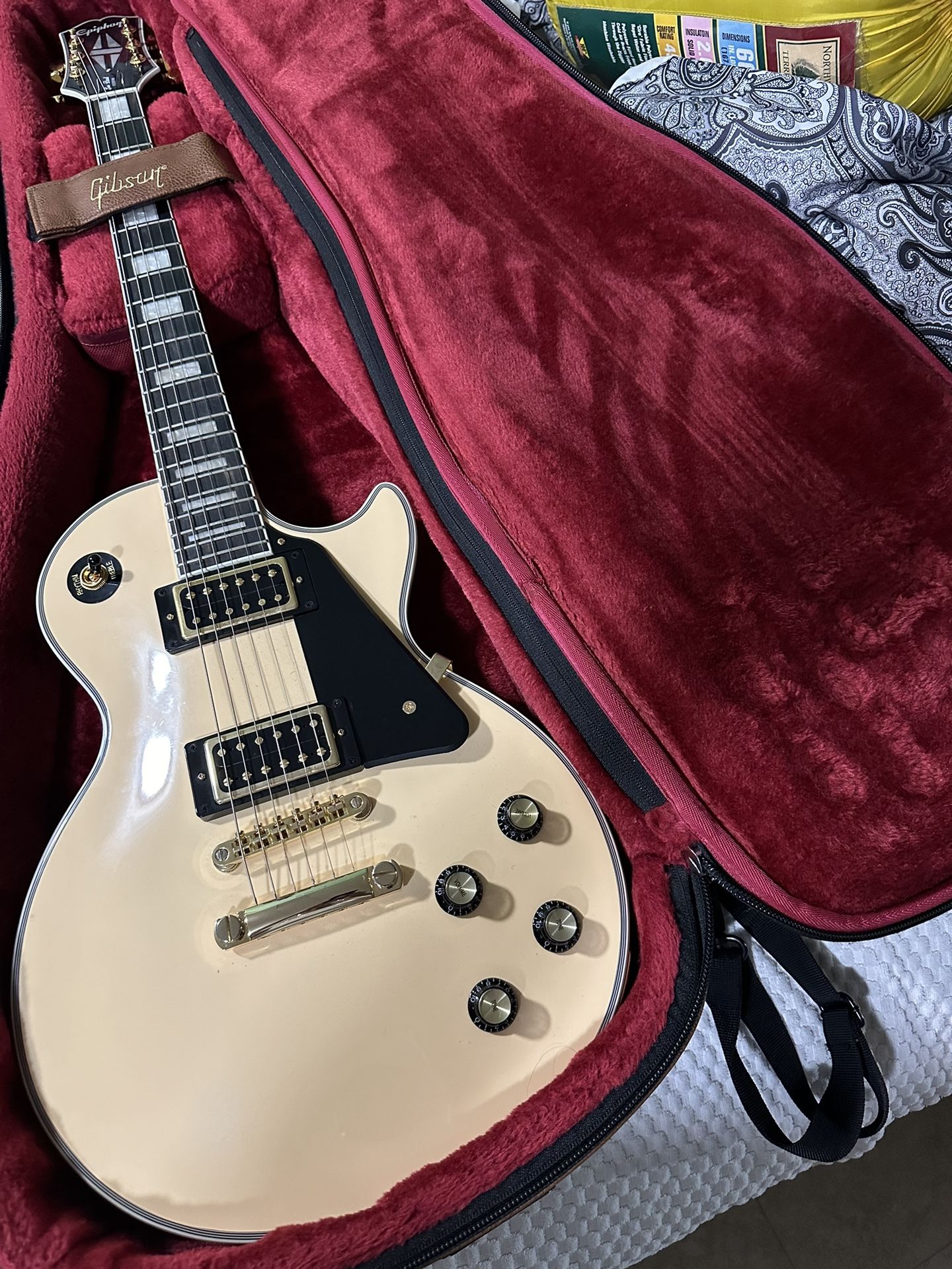 EPIPHONE CUSTOM GUITAR