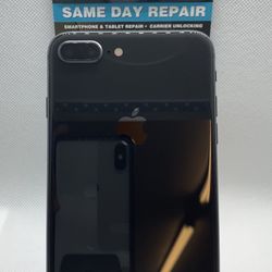 iPhone8 plus 64GB unlocked$380