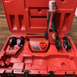 Milwaukee M12 Pro Press With 4 Jaws Like New ( Read Description Below )