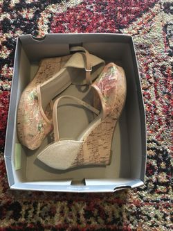 Woman’s 9 wedges