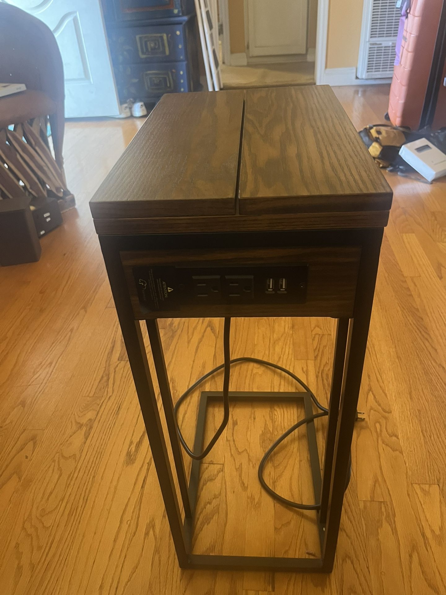 End Table/Night stand