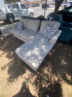L SHAPED REVERSIBLE CHIASE SOFA