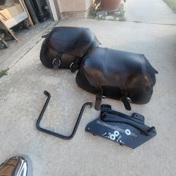 Harley-Davidson Deuce saddlebags