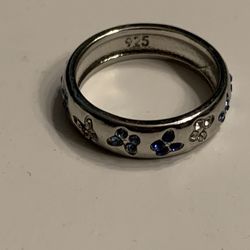 Butterflies Diamond Cubic Zirconia Ring Beautiful Silver - Marked 925 - unique Sparkles beautifully ; size 8 A showncase