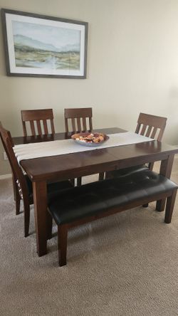 Solid Wood Dining Table & Chairs With Built In Extension