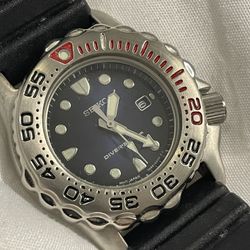 Ladies Seiko Scuba Diver 200M Sapphire Crystal Ref 7N85-0A09 Quartz Watch