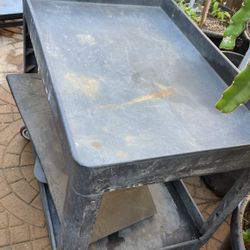 Rubbermaid Cart