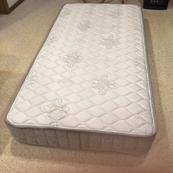 Twin Double Sided Mattress Excellent Condition 