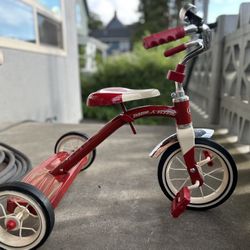 Radio Flyer trike!