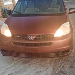 2004 Toyota Sienna