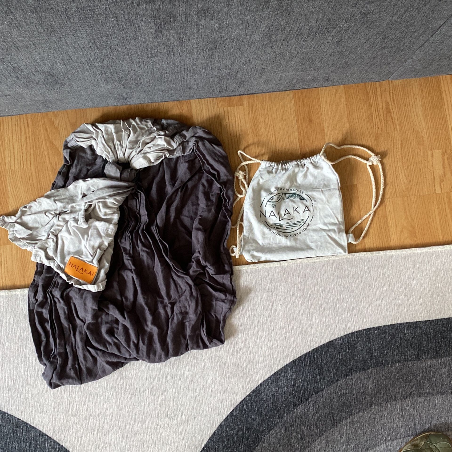 Ring sling baby carrier