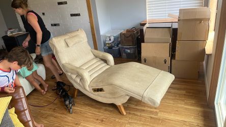 Vintage Contour Lounge Chair