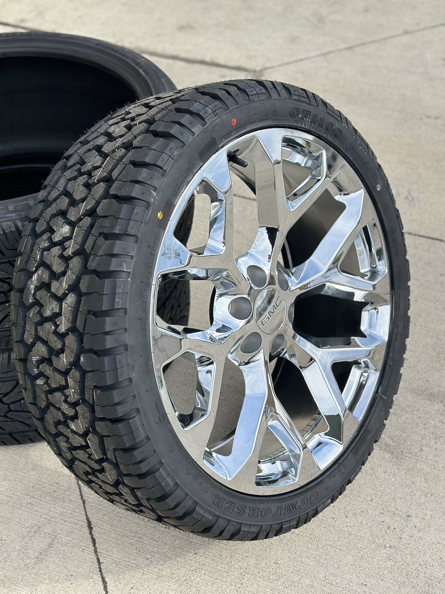 Set Of 24x10 CHROME SNOWFLAKES WITH ALL TERRAIN 33 inch Tires Message Me For Info Big Sale