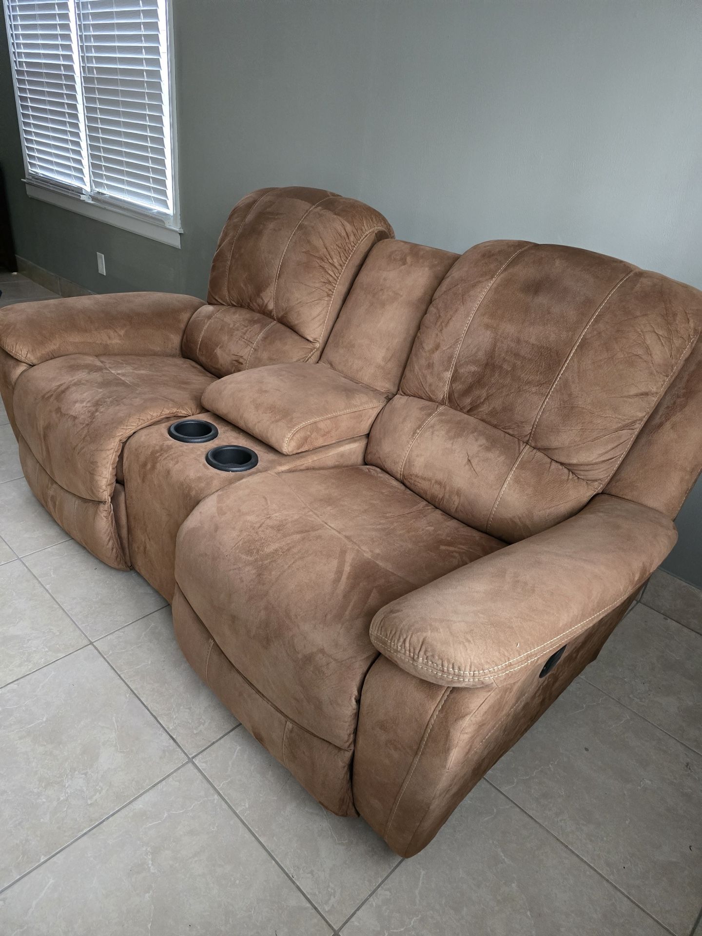 Reclining Loveseat Couch and Reclining Arm Chair