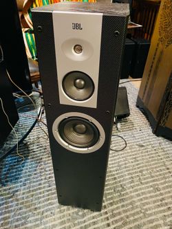 JBL Venue Series Stage Floor-Standing Tower Speakers 2.0 Wired 8 Ohms Black