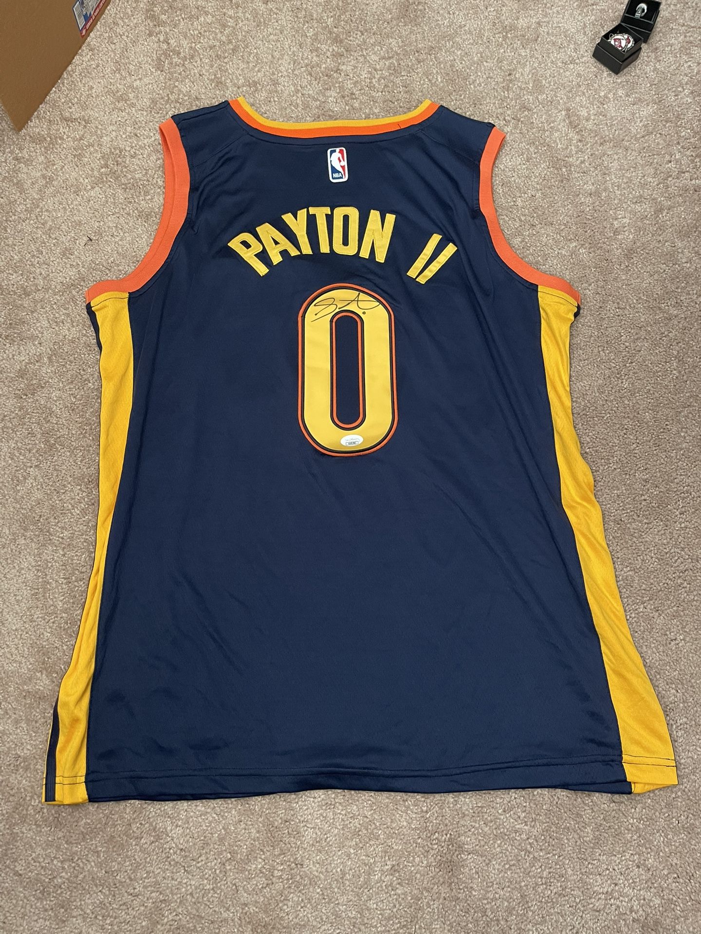 Signed Gary Payton II jersey w/ certificate