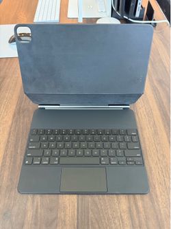 iPad Pro Magic Keyboard 5th/6th Generation