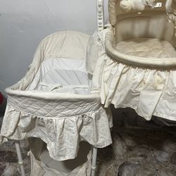 5-in-1 Bassinet 
