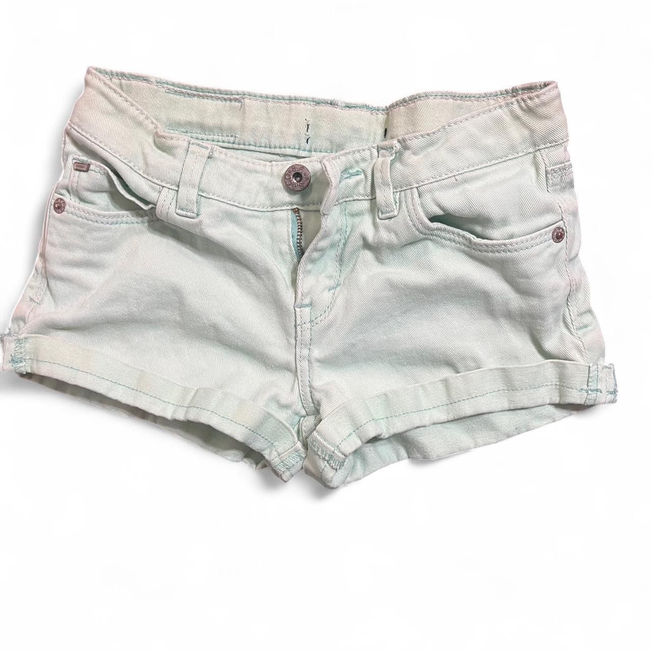 Vintage Levi shorty shorts, mint color
