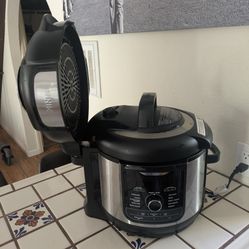 qt. Pressure Cooker & Air Fryer