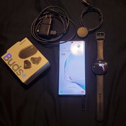 Samsung Galaxy Note 10 + Bundle 512gb (unlocked), Active Watch 2, Buds Plus $800