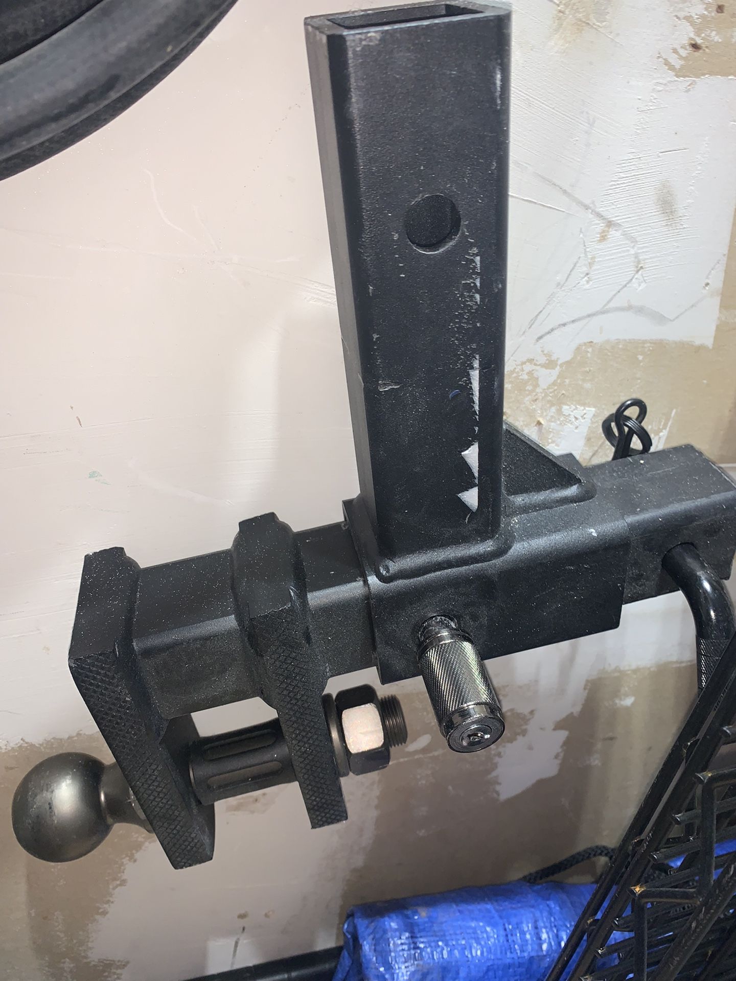 Reese Trailer Hitch and Ball