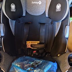 Safety First Grow And Go 