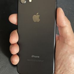 Iphone 7 Mate Black 128GB Capacity Unlocked 82% Battery Capacity T-mobile