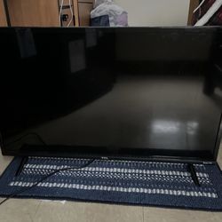 Roku Smart TV 32” - Like New With Remote Cord Etc.
