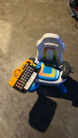 Toy .