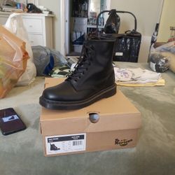 Dr Martens 