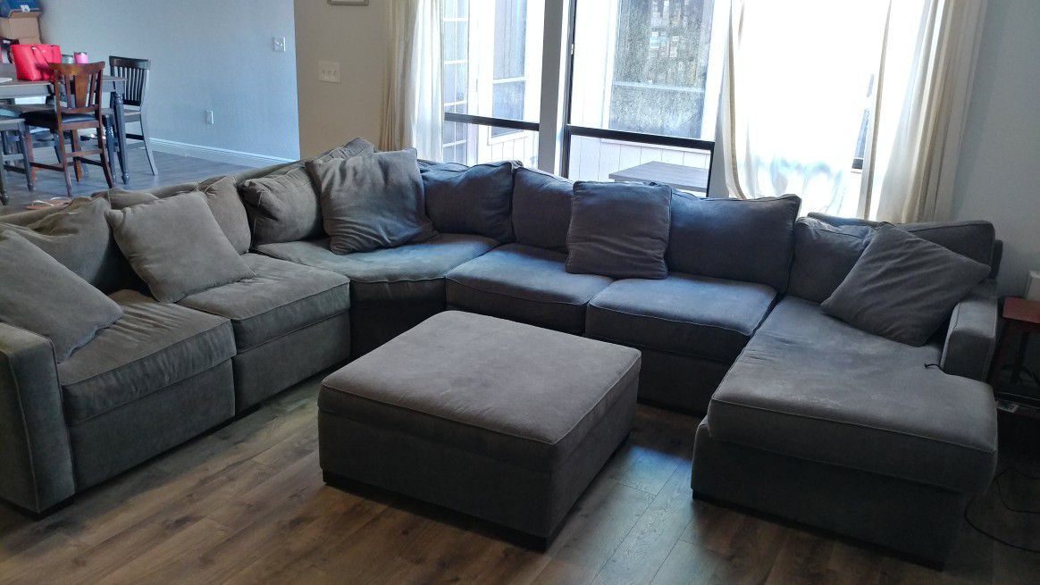 Sectional -7 pieces (couch w/storage ottoman)