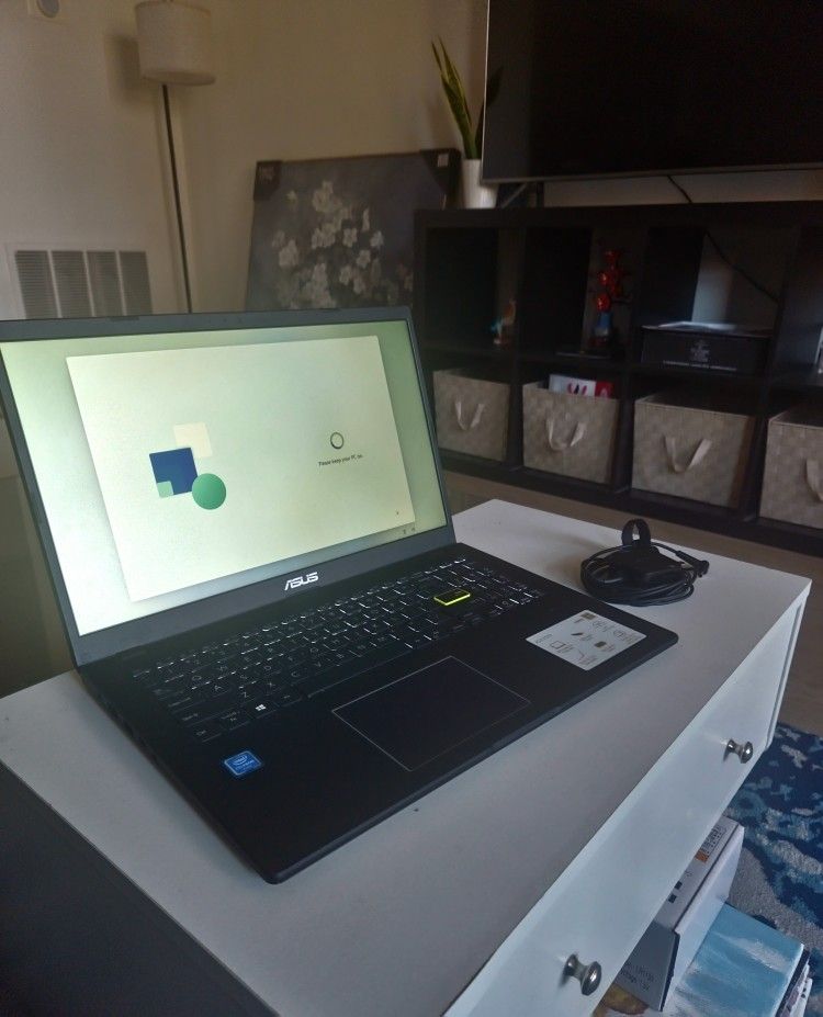 LAPTOP - ASUS E510