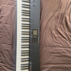 Studiologic73 midi Keyboard 