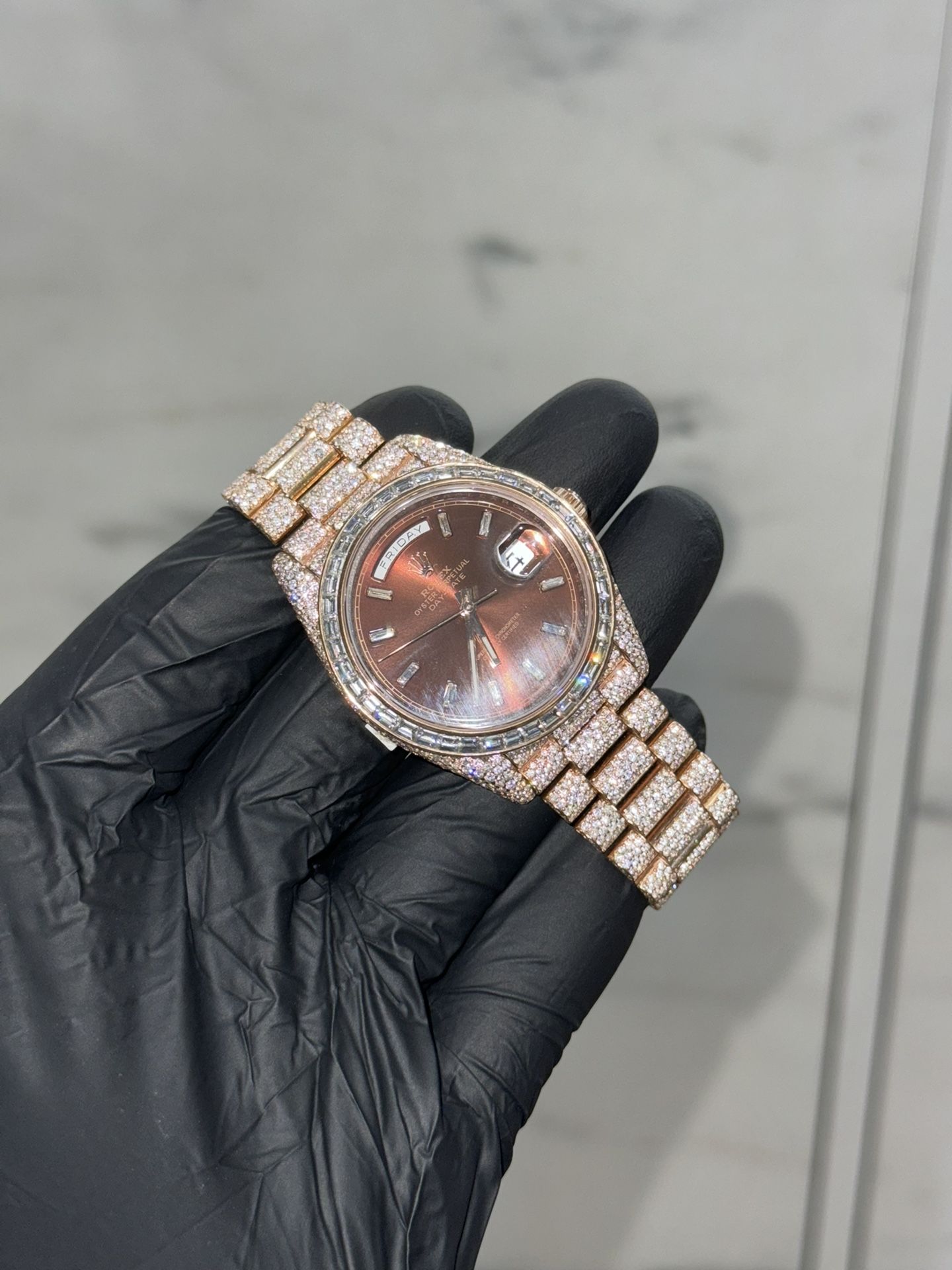 Rolex DayDate 40MM Natural Diamonds VS Emerald Bezel