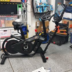 Bowflex Velocore (Like Peloton) Lean Exercise Bike with 22” Screen