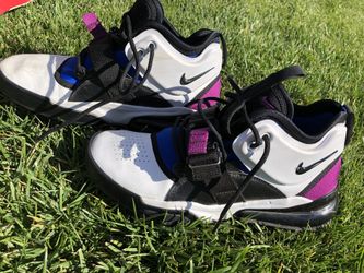 NIKE Air Force 270