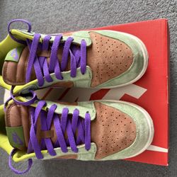 Nike Dunk Low Veener Size 9.5