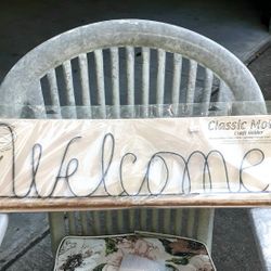 Metal & Wood WELCOME sign