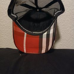 Burberry Adjustble  Hat