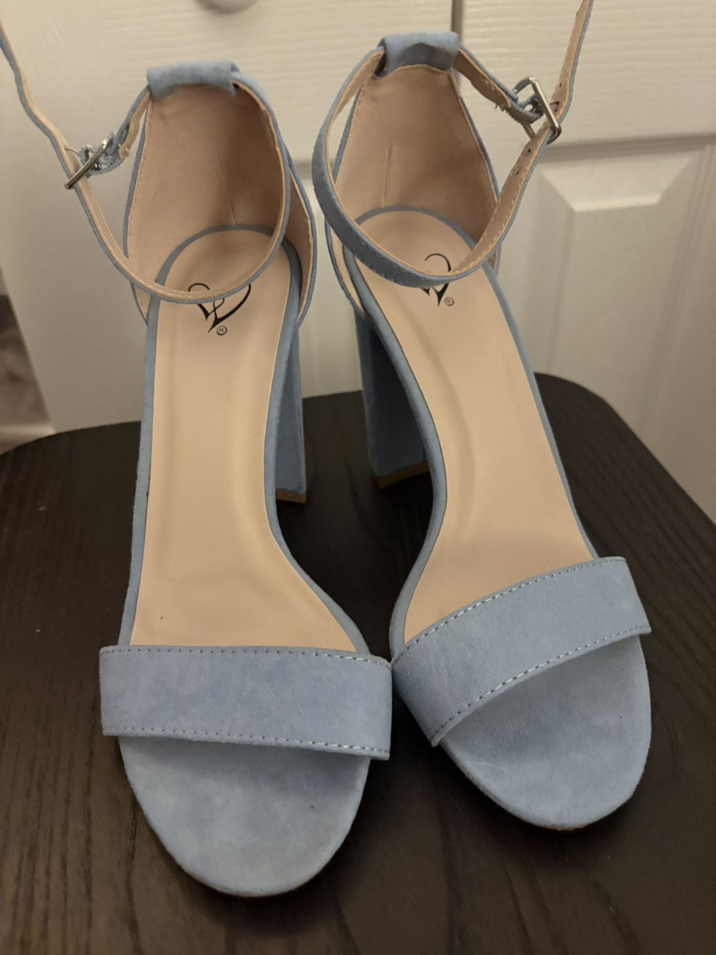 Windsor Heels