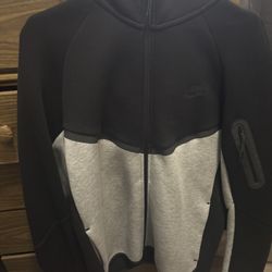 nike tech black and gray S