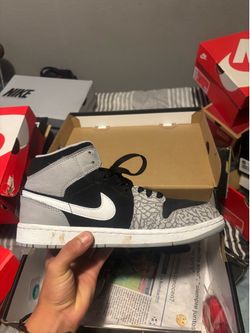 Elaphant toe jordans