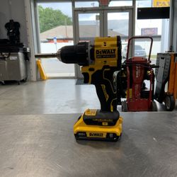Dewalt Drill Driver W/ Battery