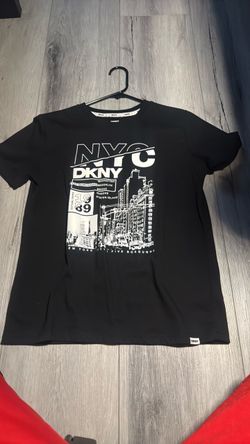 black DKNY graphic t-shirt