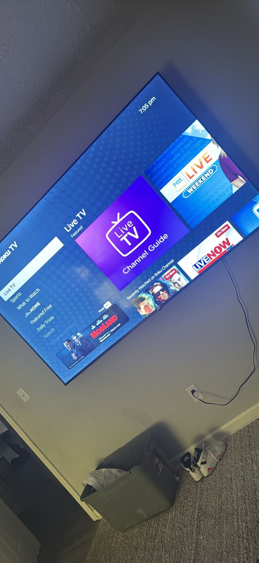 85’ Inch Smart Roku Tv