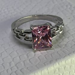 WOMENS SILVER TONE PINK RHINESTONE RING SIZE 10. ESTATE FIND JEWELRY VINTAGE TO FASHION  ⭐️⭐️⭐️⭐️⭐️